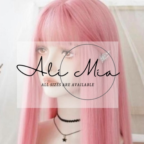 Blush Pink Long Wavy Synthetic Wig Normal Hairline Worn once for photoshoot // - Picture 5 of 5